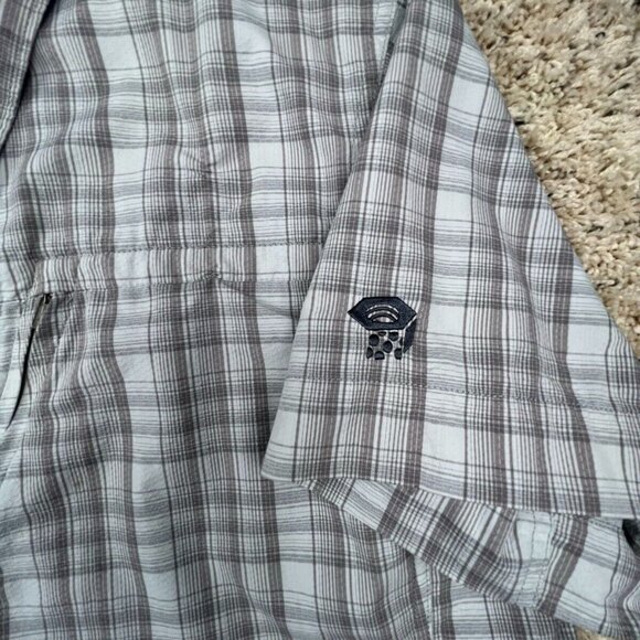 Mountain Hardware Short Sleeve Button Up Shirt Pockets Mens Large L Gray Plaid - Picture 3 of 9